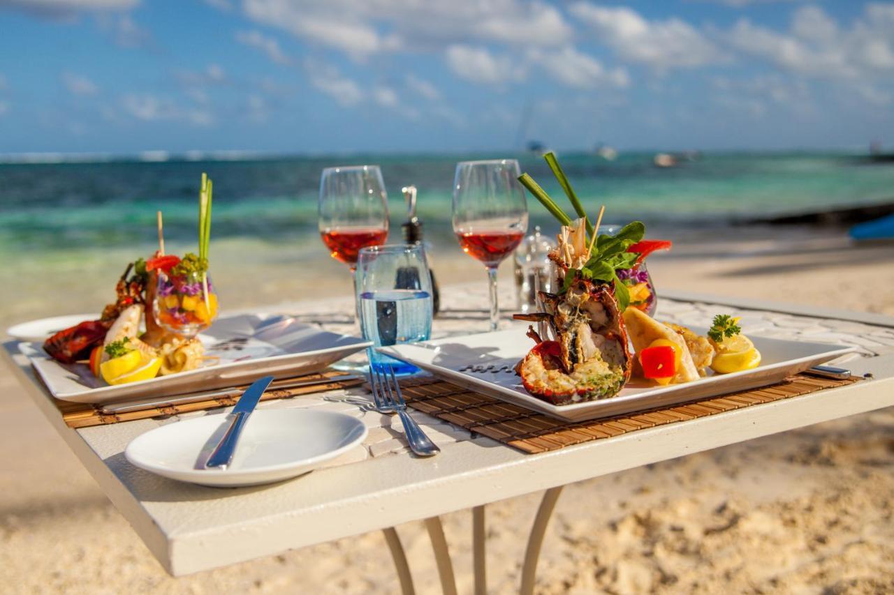 Astroea Beach Hotel (Adults Only) Blue Bay Eksteriør bilde